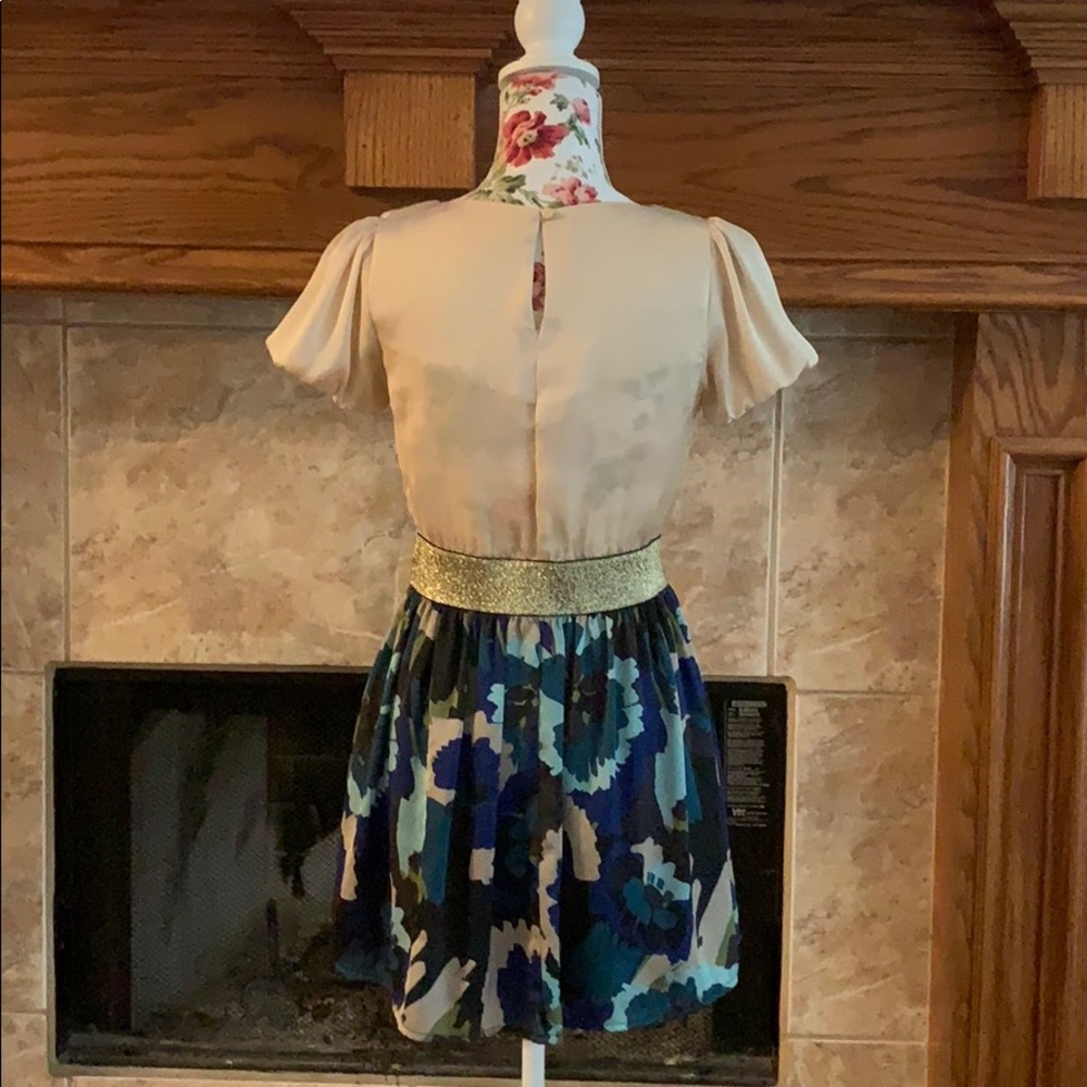 GUC XXI Dress - Picture 2 of 7